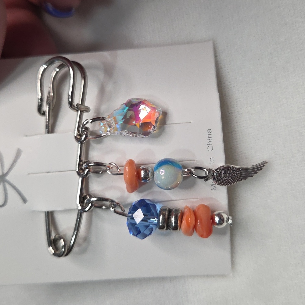 Hand Crafted Kilt Pin Brooch Elegant Peach Blue Beads Angel Wing Charm Silver - Picture 2 of 6